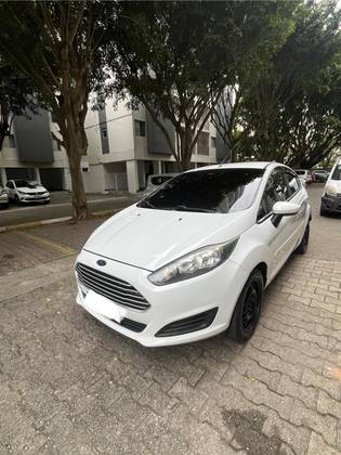FORD FIESTA 1.5 SE HATCH 16V FLEX 4P MANUAL FORD FIESTA 1.5 SE HATCH 16V FLEX 4P MANUAL